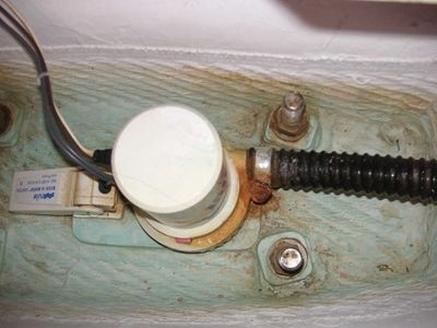 1500 Pump and Switch.jpg
